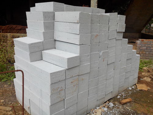 autoclaved aerated concrete block